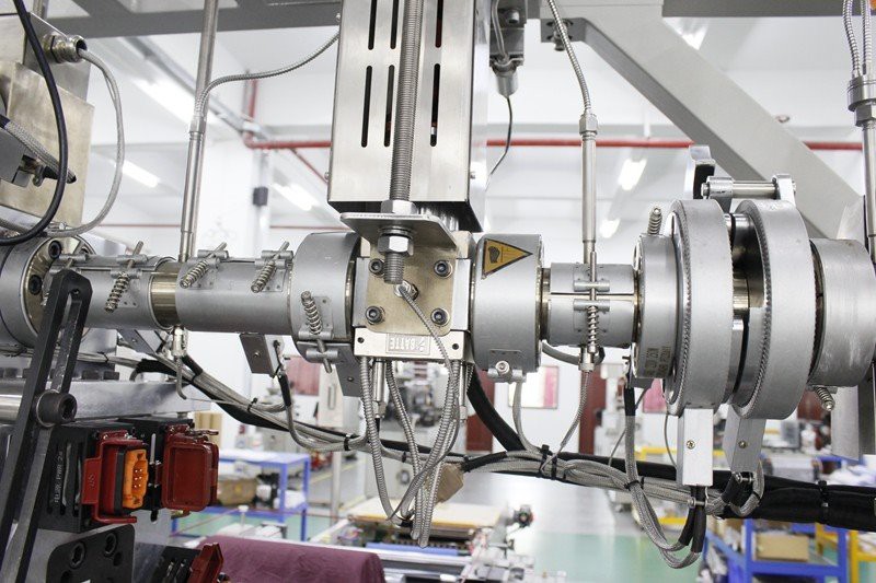 Lab 3 layer ABA single screw co-extrusion test line